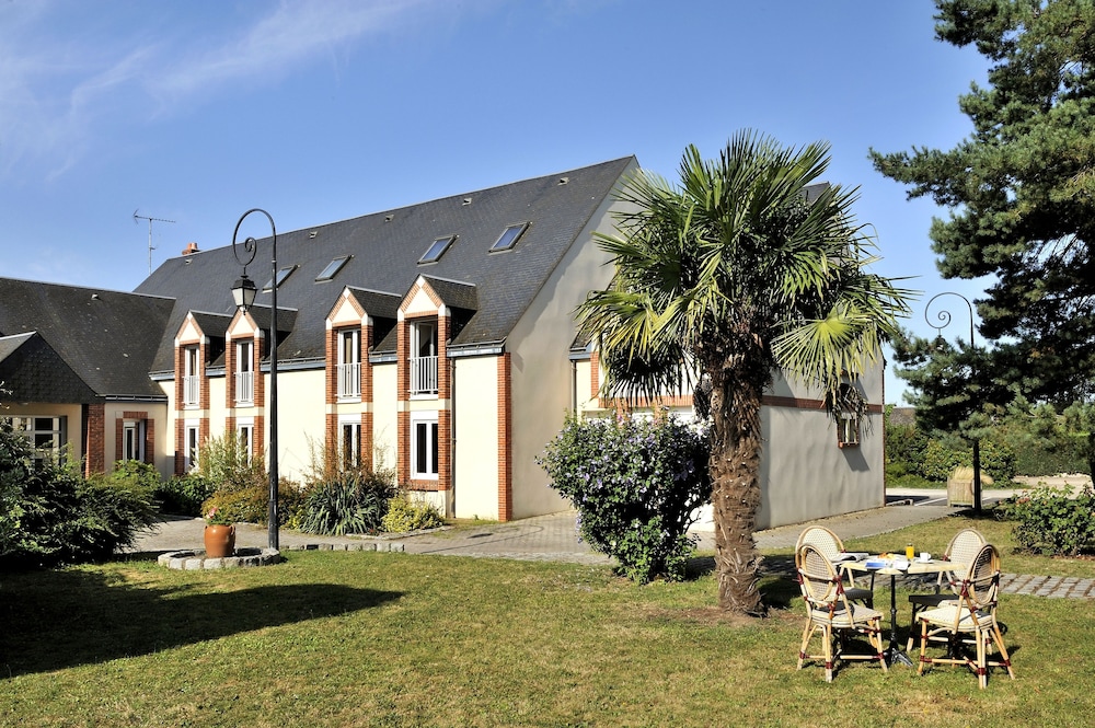 Logis Hôtel du Labrador — hotel in Saint-Benoit-Sur-Loire