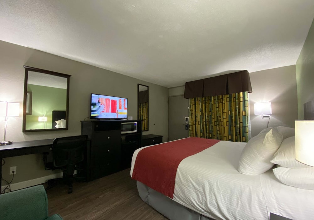 Lx Hotel Powered by ACW Circle - photo 26