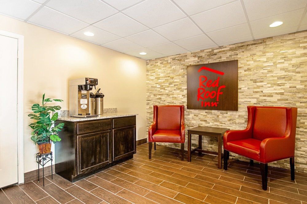 Red Roof Inn Scottsburg - photo 3