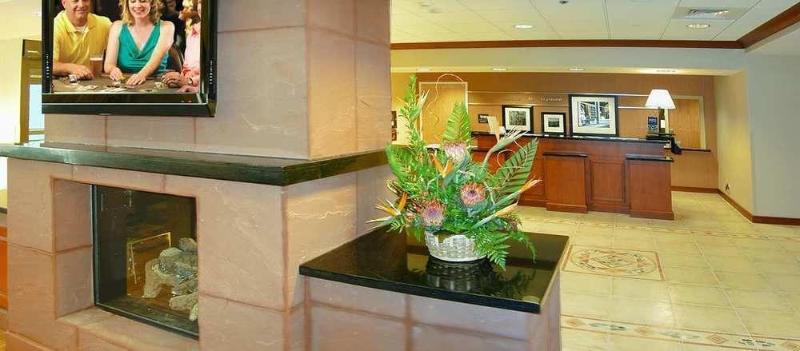 Hampton Inn & Suites Highland - photo 6