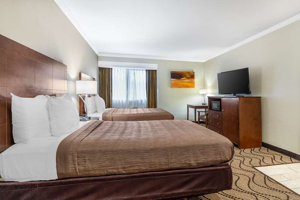 Best Western John Muir Inn - photo 24
