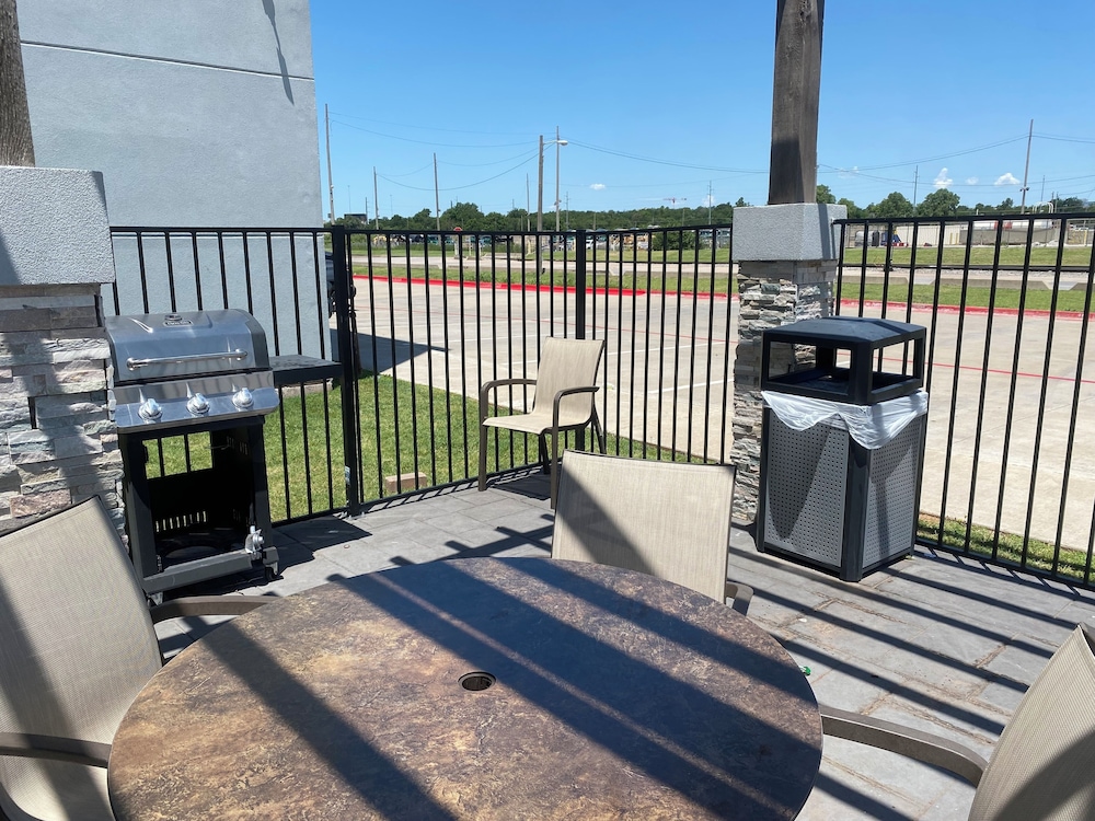 Country Inn & Suites by Radisson Oklahoma City Bricktown OK - photo 21