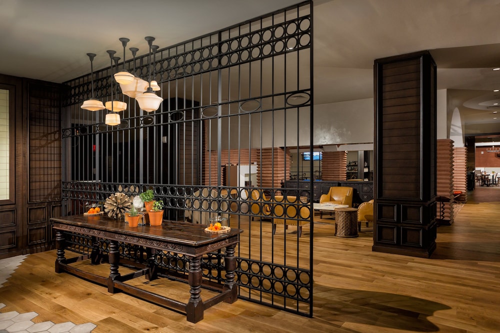 Hotel Valencia Riverwalk - photo 9