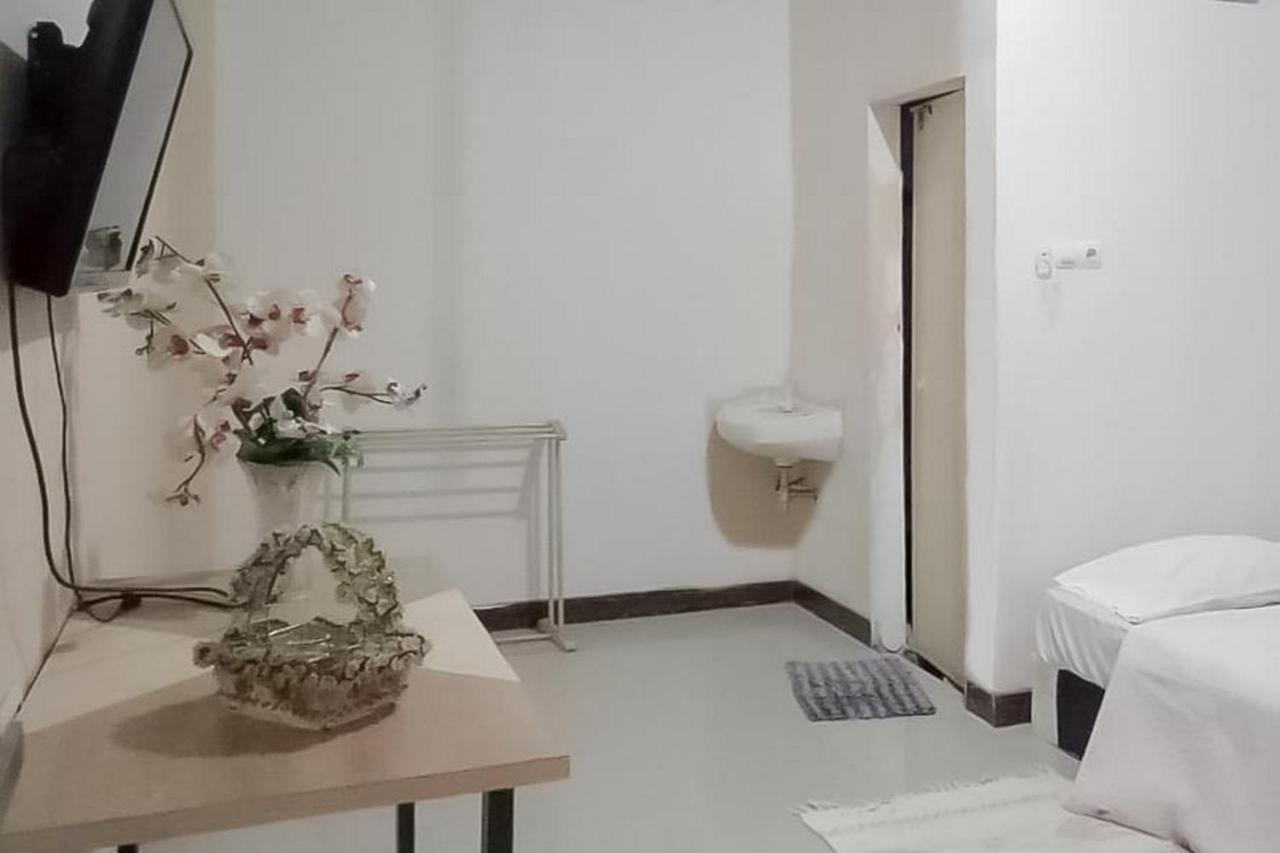 RedDoorz Syariah @ Jalan Ir Haji Juanda Jambi in Jambi City, Indonesia