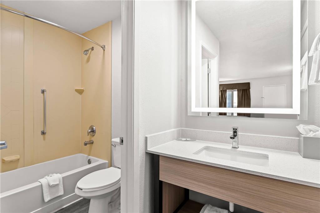 Quality Inn & Suites Albuquerque - photo 25