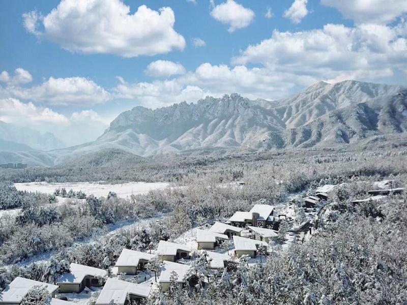 Kensington Resort Seorak Valley — 4-Star Luxury Hotel in Sokcho, South Korea