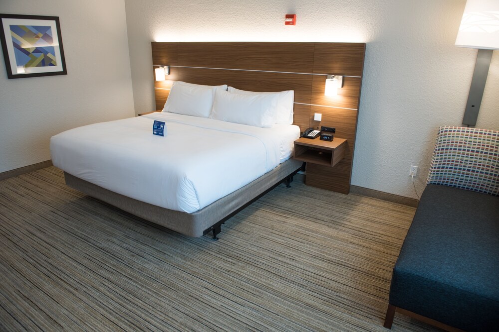 Holiday Inn Express & Suites Dayton Southwest by IHG - photo 10