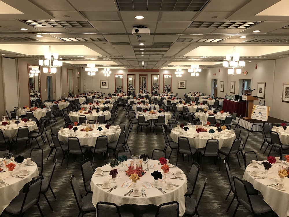 Holiday Inn Martinsburg by IHG - photo 50