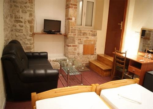 Rog Dogg Rooms - last minute hotel in Zadar