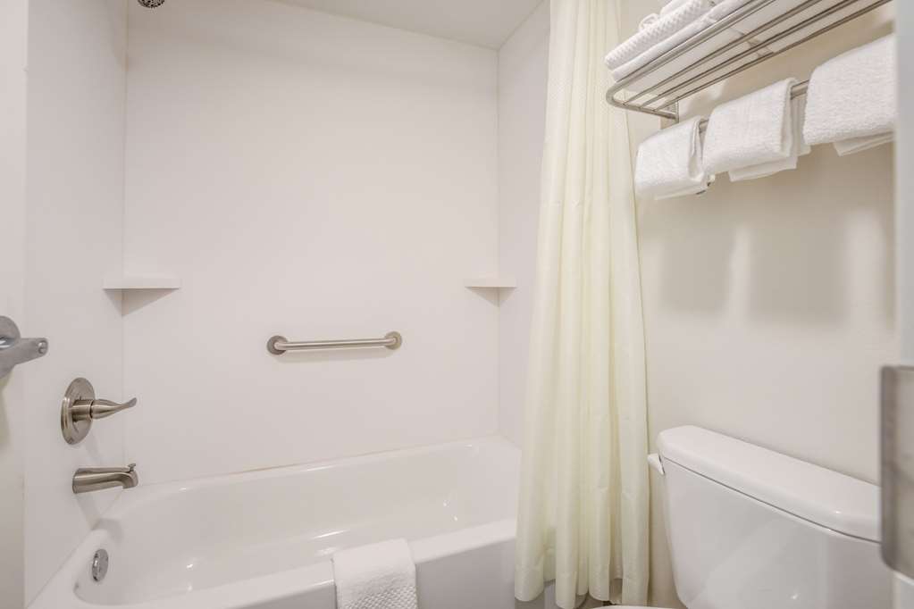 Suburban Studios Middlesboro - photo 12