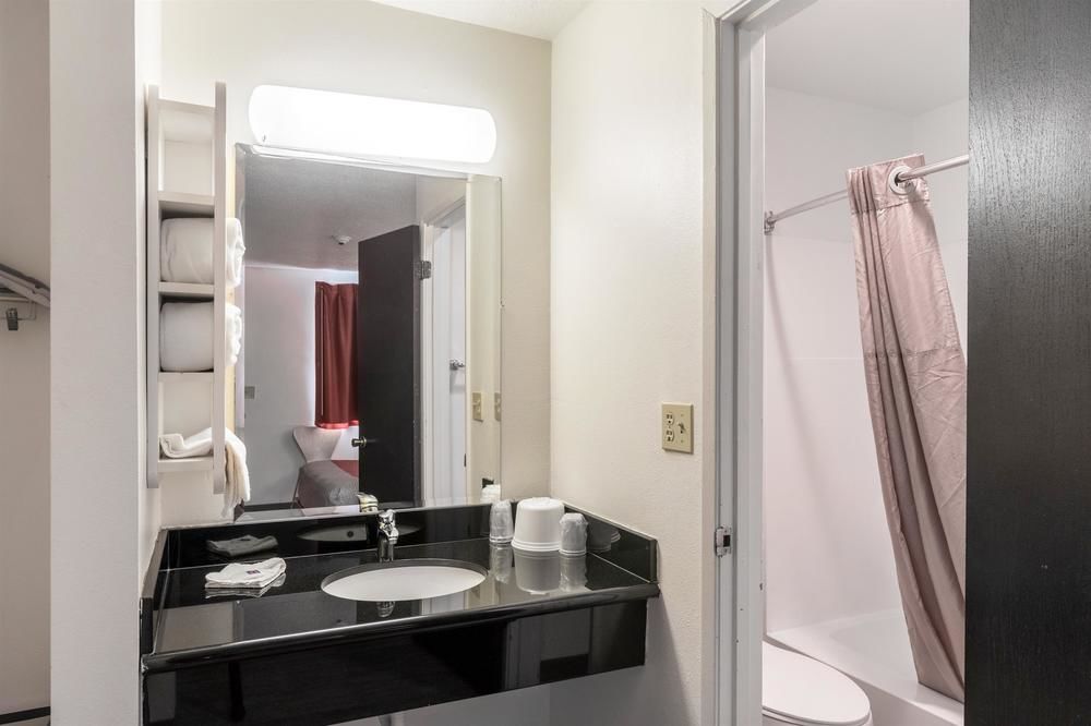 Motel 6 McMinnville - photo 27