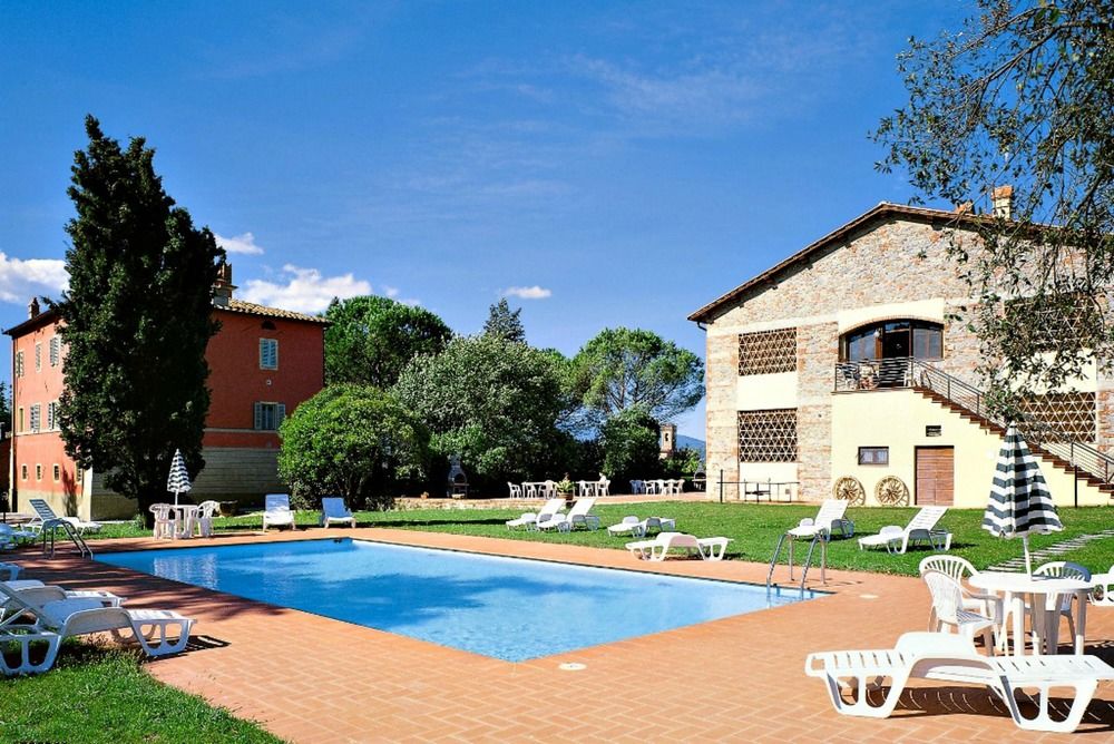 Tenute di Badia — 4-Star Luxury Hotel in Altopascio, Italy