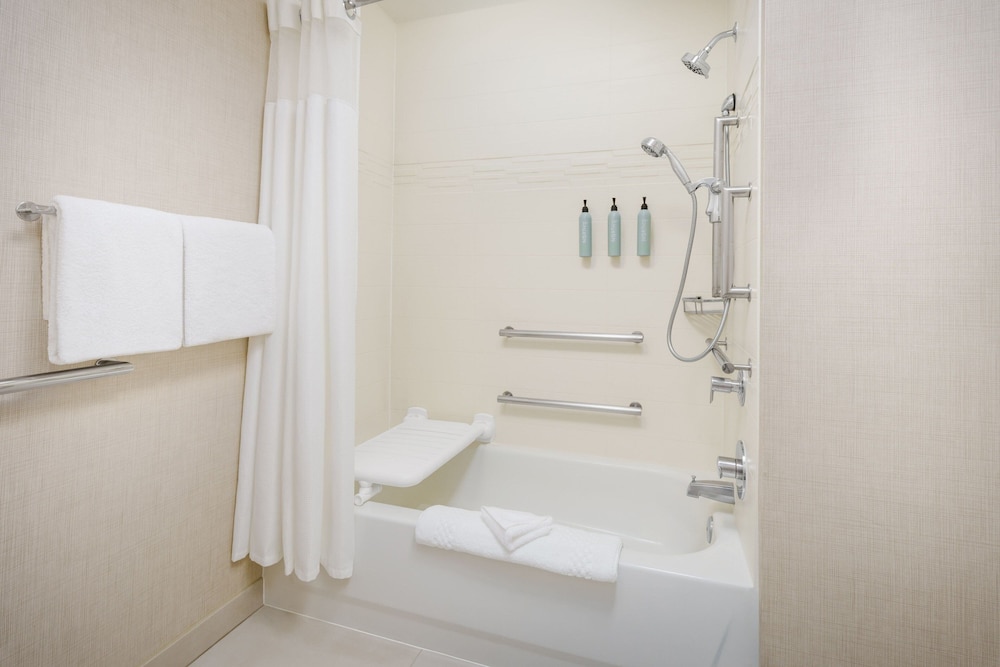 Residence Inn by Marriott Salinas Monterey - photo 10