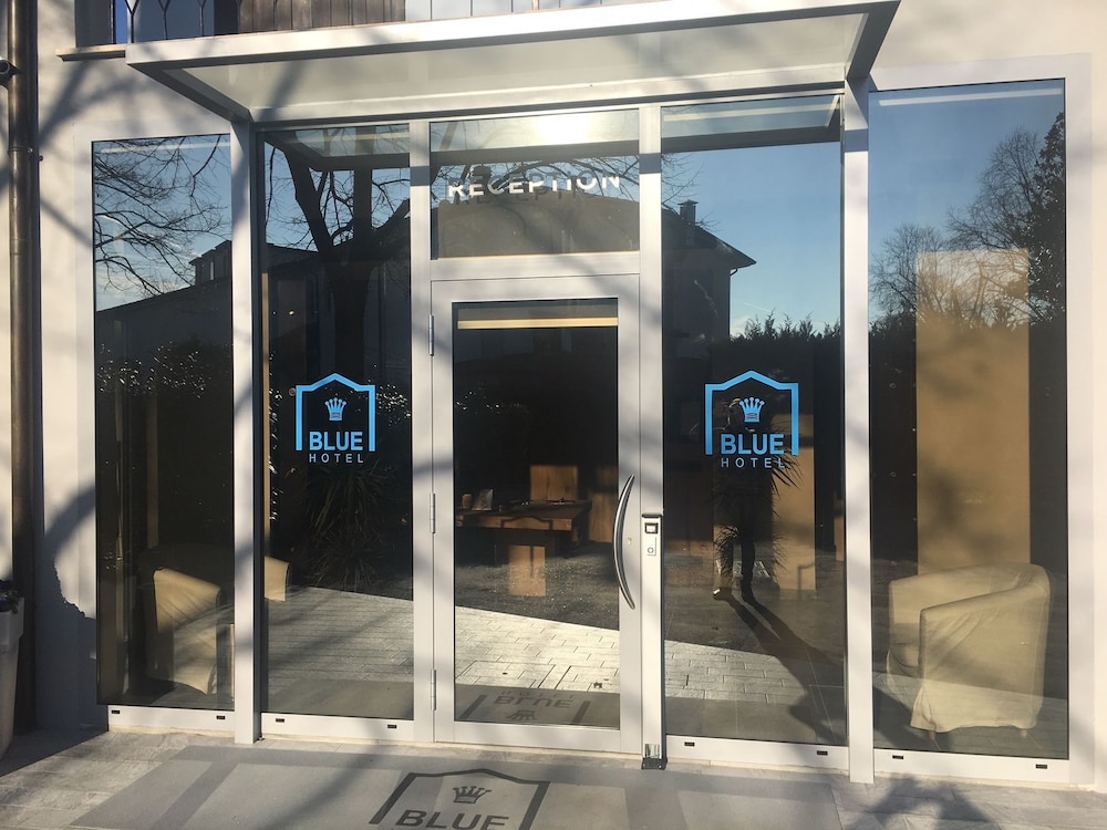 Blue Hotel Depandance — hotel in Suzzara