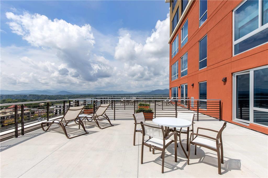 Cambria Hotel Downtown Asheville - photo 17