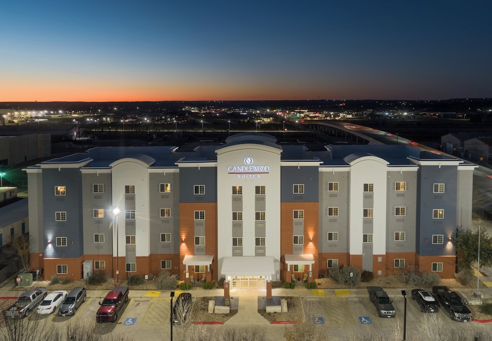 Candlewood Suites San Marcos by IHG - photo 22