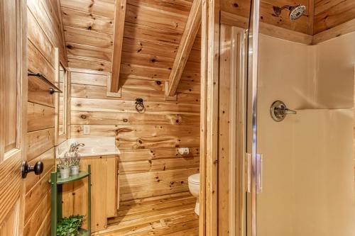 A View From Above Spacious Smoky Mountain Getaway Perfect for Families & Groups - photo 30