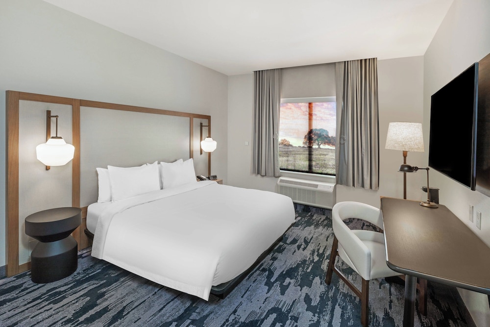 Fairfield Inn & Suites Houston Memorial City Area - photo 8
