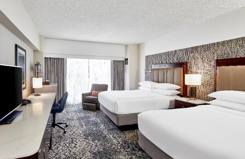 Sheraton Indianapolis Hotel at Keystone Crossing - photo 25