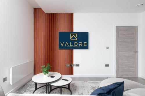Modern Flat with Parking Last Min Deals Available — 4-Star Luxury Hotel in Bletchley, United Kingdom