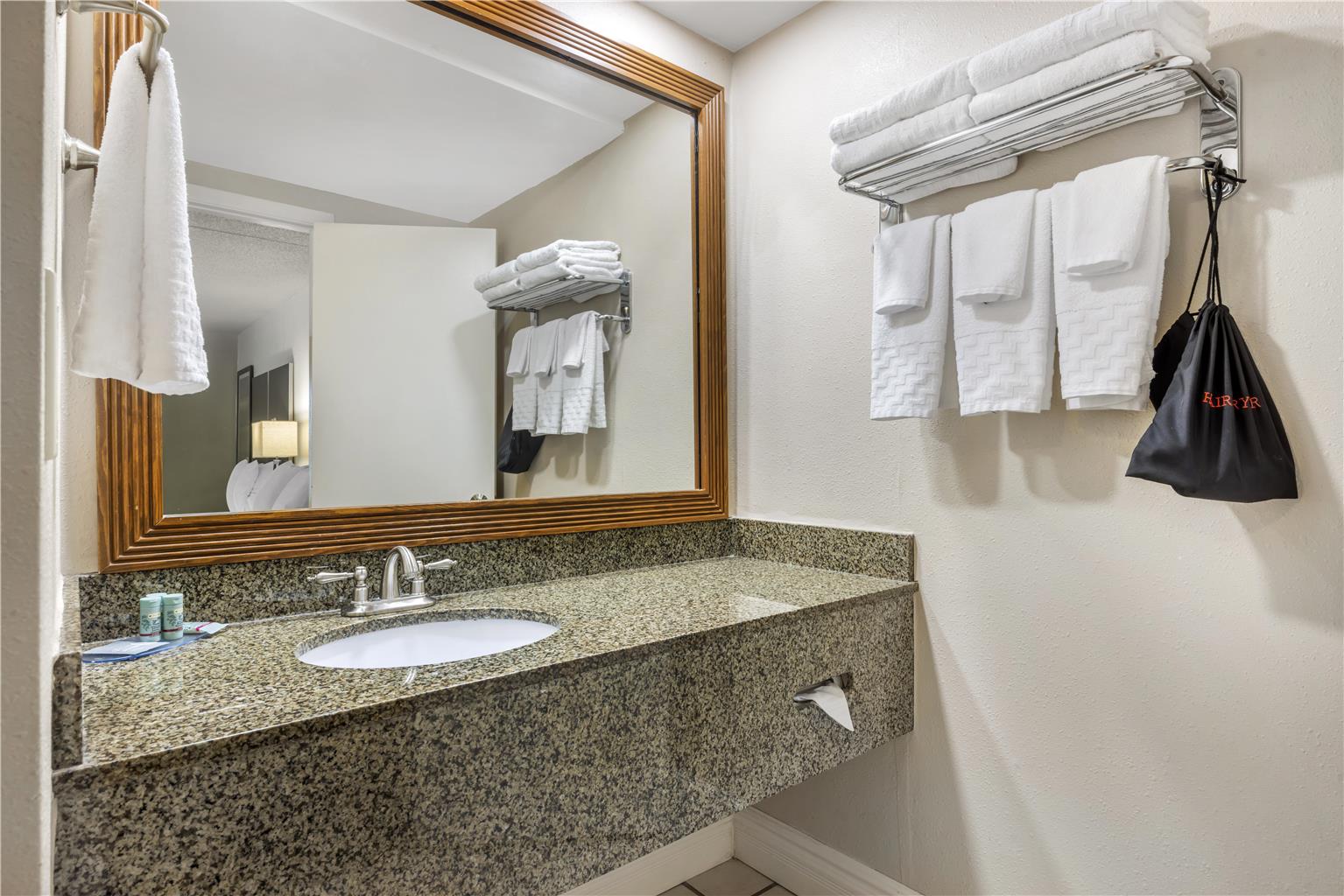 Best Western Pier Point Inn - photo 55