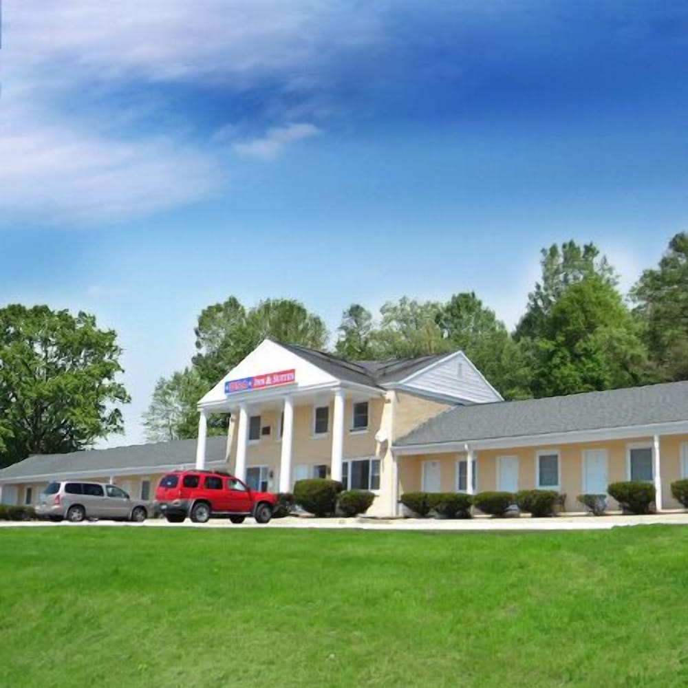 Usa Inn And Suites Morgantown — Morgantown
