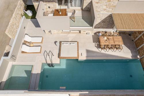 Pietra Di Sabbia Villas — 4-Star Luxury Hotel in Palaiochora, Greece