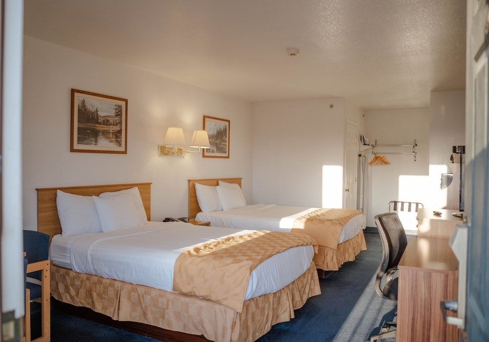 Haysville Express Inn - photo 5