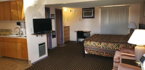 Westernaire Motel - photo 31