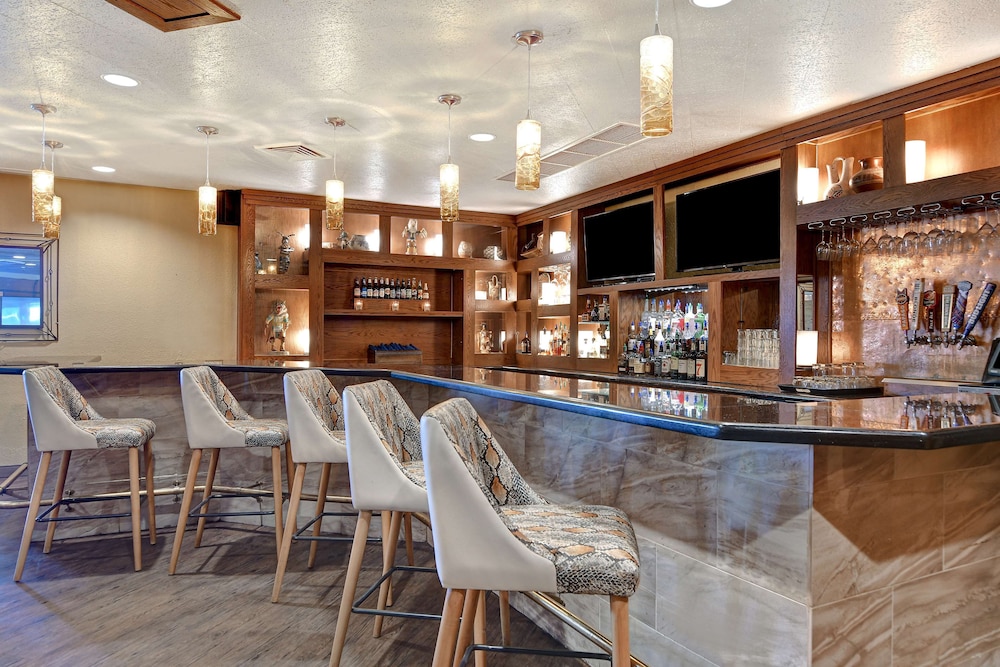 DoubleTree by Hilton Phoenix Tempe - photo 43