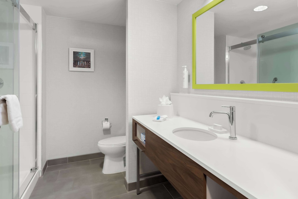 Hampton Inn & Suites Phoenix Gilbert - photo 42