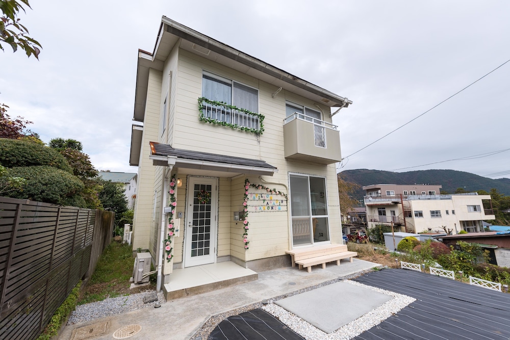 Papillon Paradis Hakone - last minute hotel in Hakone