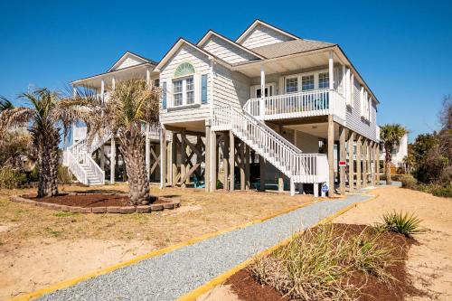 Sea Glass by Oak Island Accommodations - featured photo