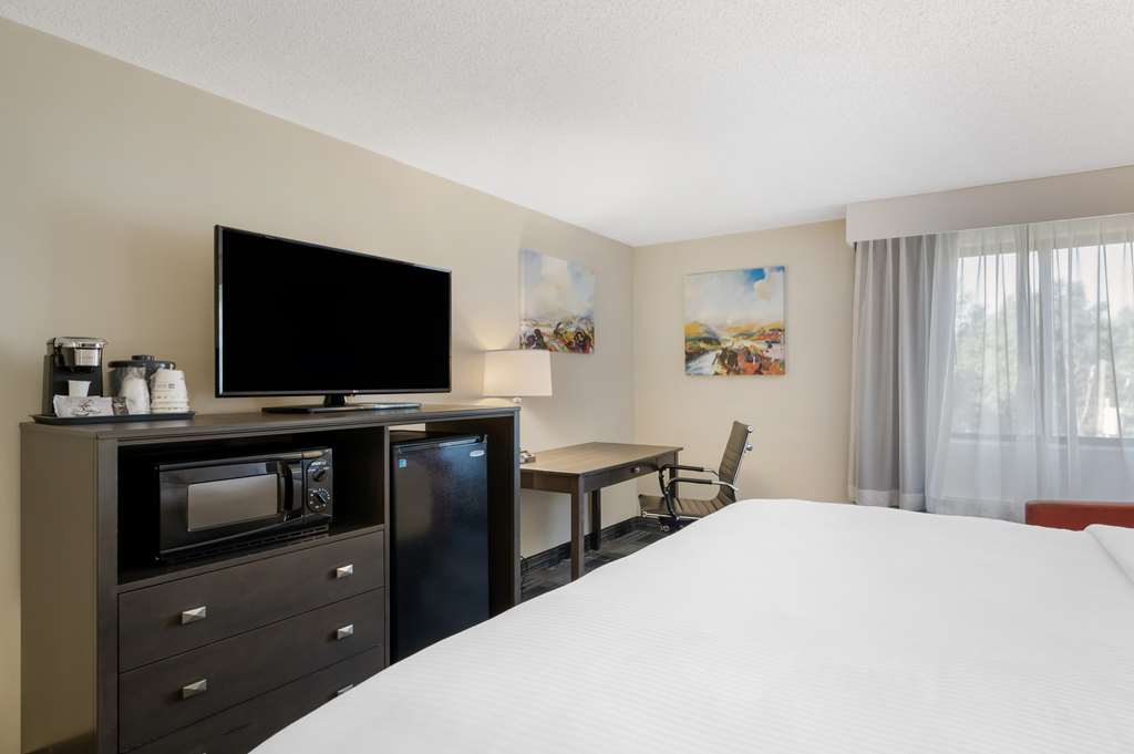 Best Western Plus Alexandria Fort Belvoir - photo 19