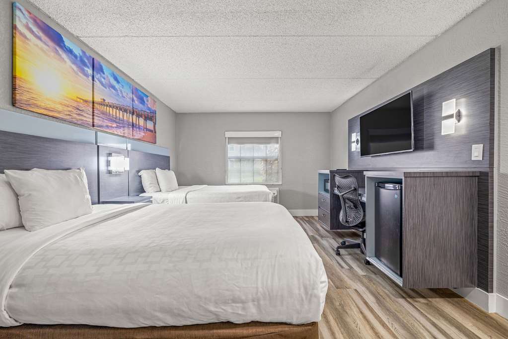 Clarion Pointe Tampa Brandon Near Fairgrounds and Casino - photo 33