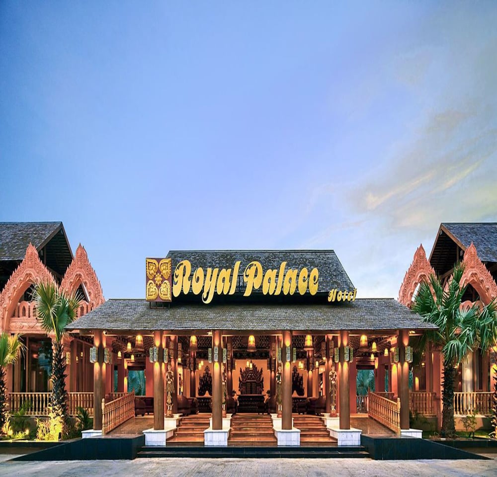 Royal Palace Hotel — Mandalay