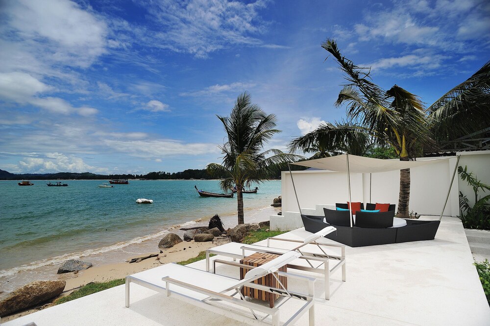 Beachfront Phuket Seaview Suites — 4-Star Luxury Hotel in Phuket, Thailand