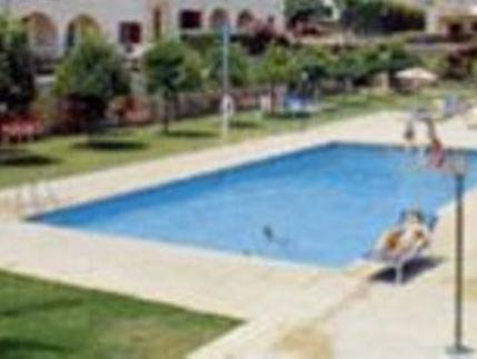 Pelekanos Apartments