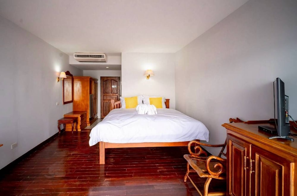 Jansom Beach Resort Ranong in Ranong, Thailand