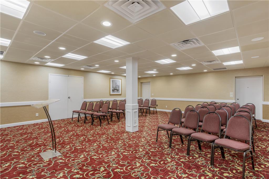 Best Western PLUS Morristown Inn Florham Park - photo 12