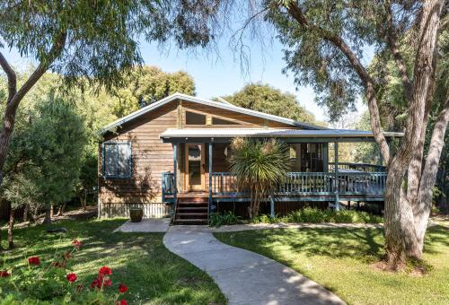 Surfside Retreat - last minute hotel in Unknown City