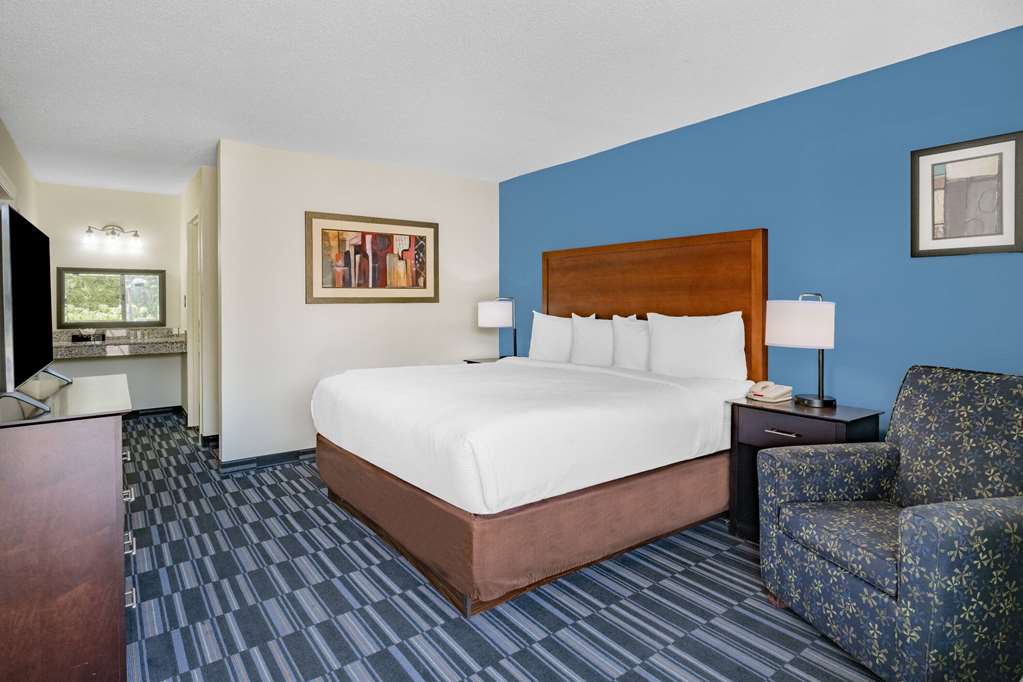 Days Inn and Suites by Wyndham Oxford - photo 28