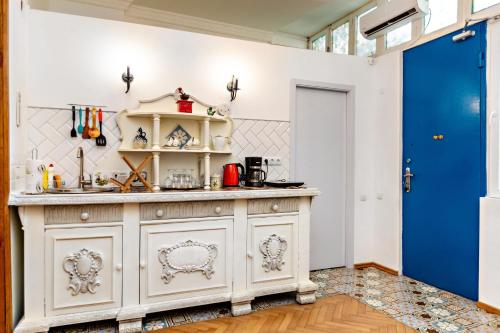Blue Door Rhapsody Special Stay In Old Town