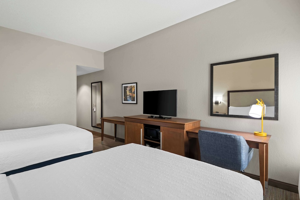 Hampton Inn Debary Deltona - photo 15