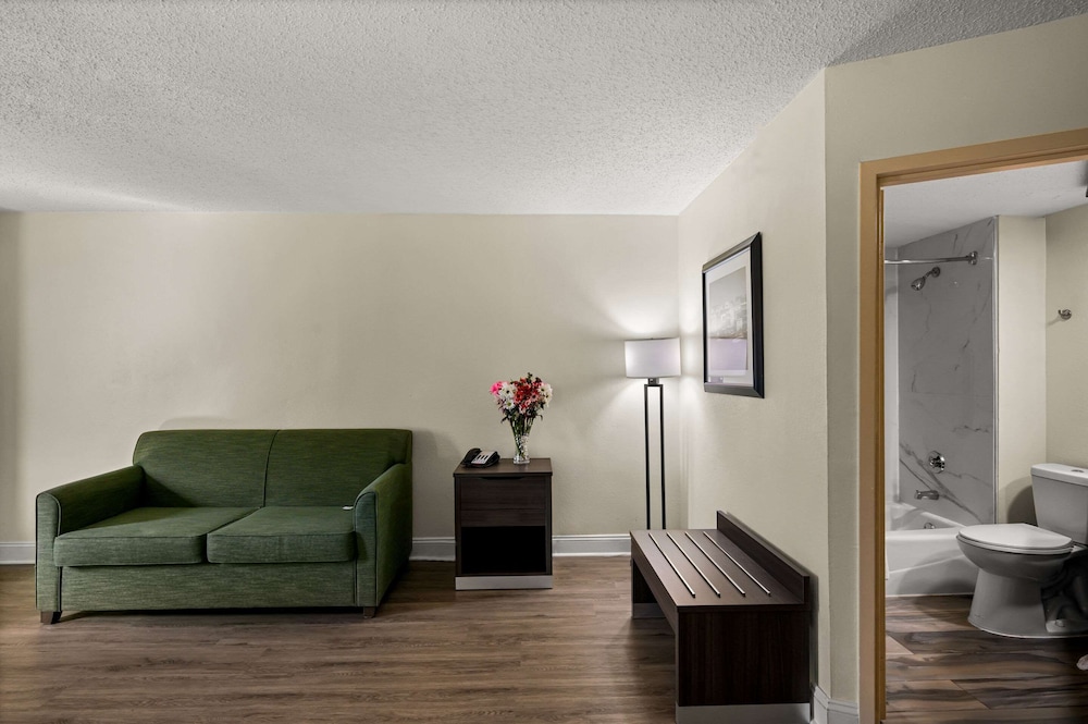 Quality Inn & Suites North Little Rock - photo 23