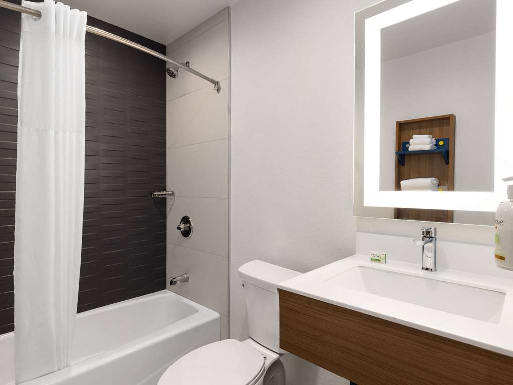 Microtel Inn & Suites by Wyndham Tracy - photo 28