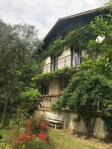 Paris s - carbon neutral hotel in Unknown City
