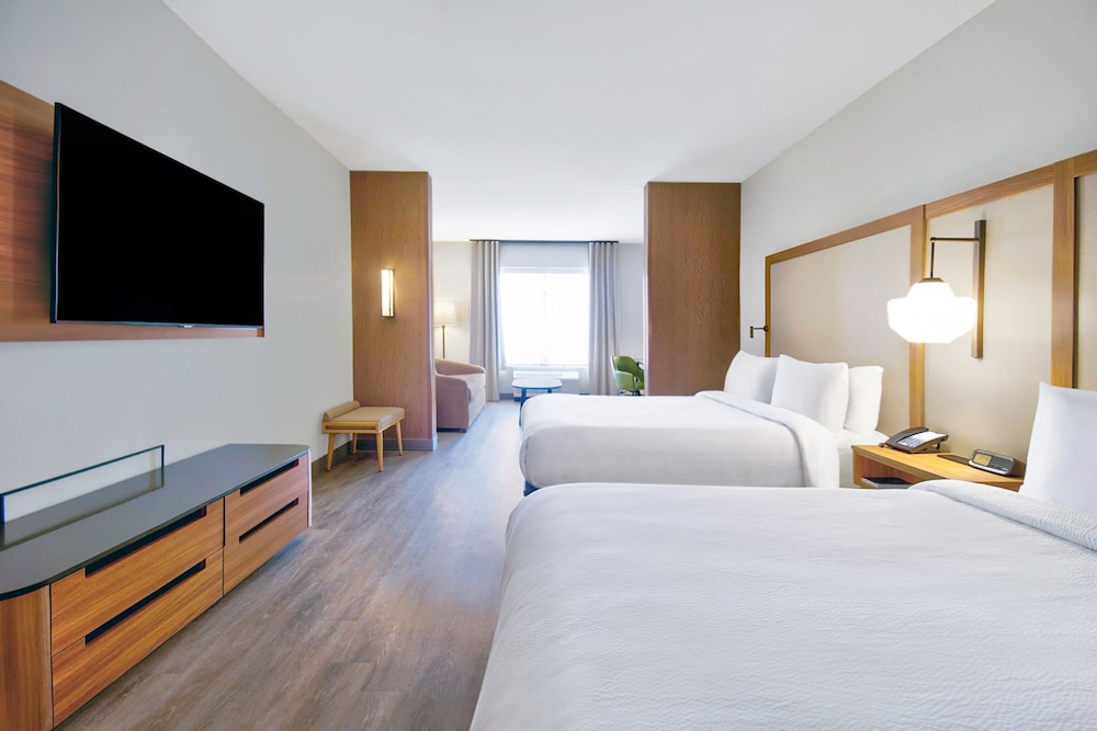 Fairfield Inn & Suites by Marriott Cincinnati North - photo 10