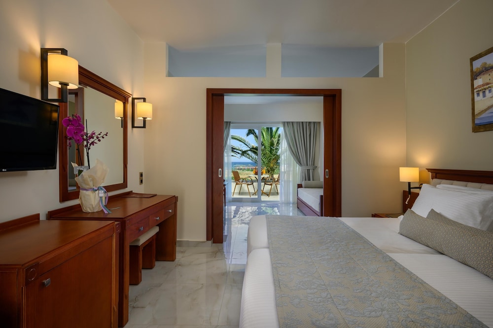 Vantaris Palace in Georgioupolis, Greece