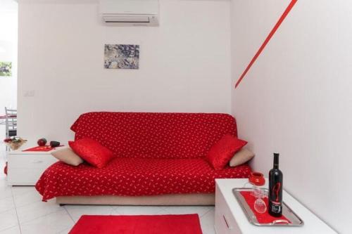 Apartments Pojko Standard One Bedroom Apartment with Terrace Red